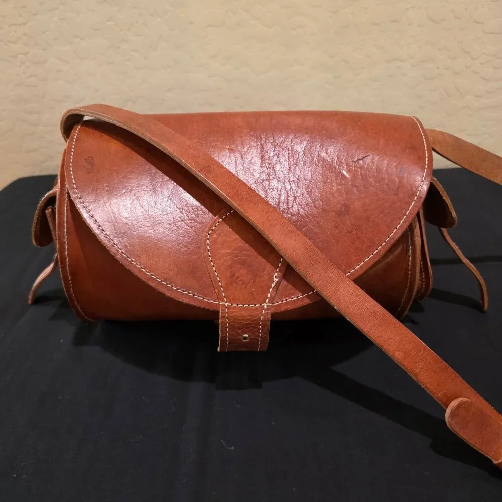 Vintage Handmade Hazelnut Brown Genuine Leather Barrel Purse Crossbody Bag